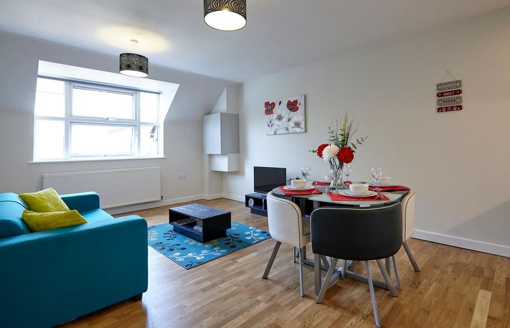 Kohinoor Serviced Apartments Τσέλμσφορντ Εξωτερικό φωτογραφία