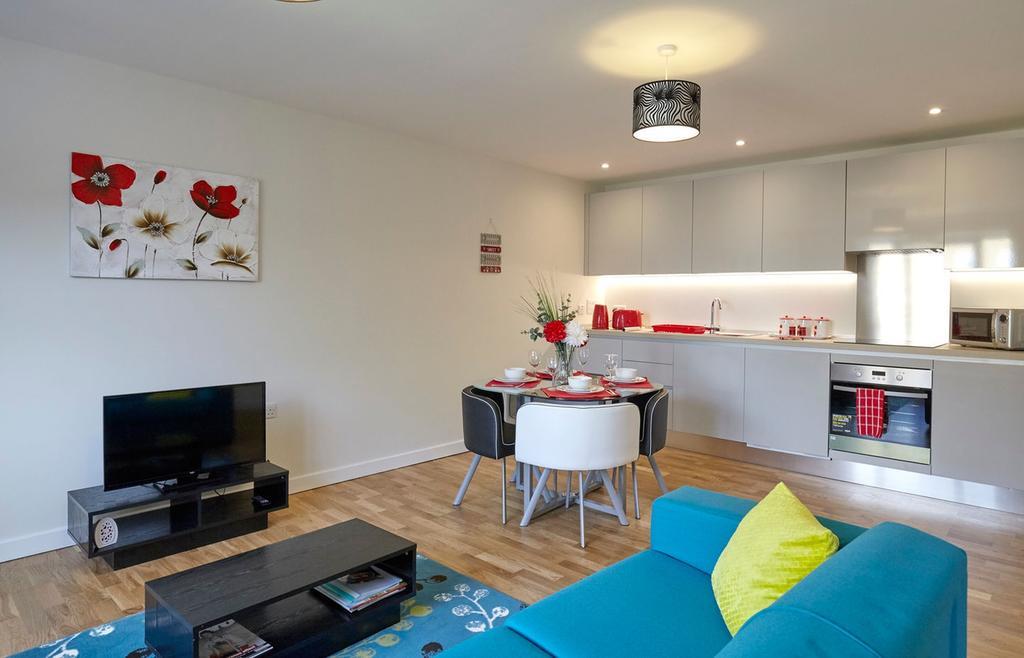 Kohinoor Serviced Apartments Τσέλμσφορντ Εξωτερικό φωτογραφία